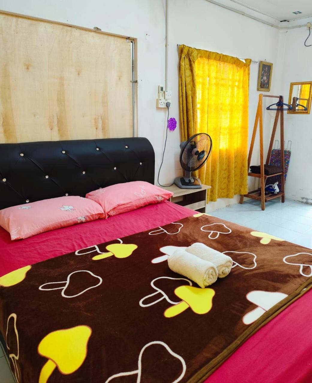 Padang Besar Roomstay Firdaus ภายนอก รูปภาพ